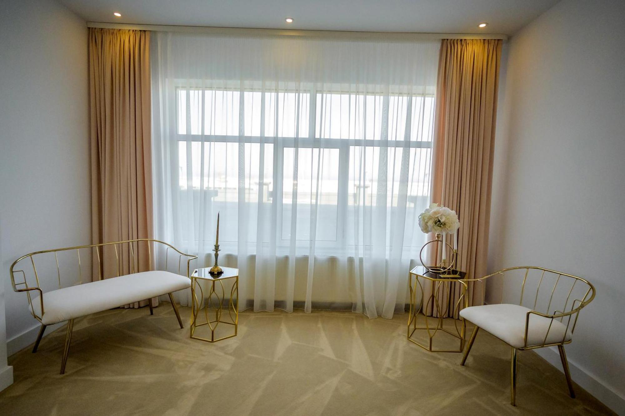 Queen Vera Hotel