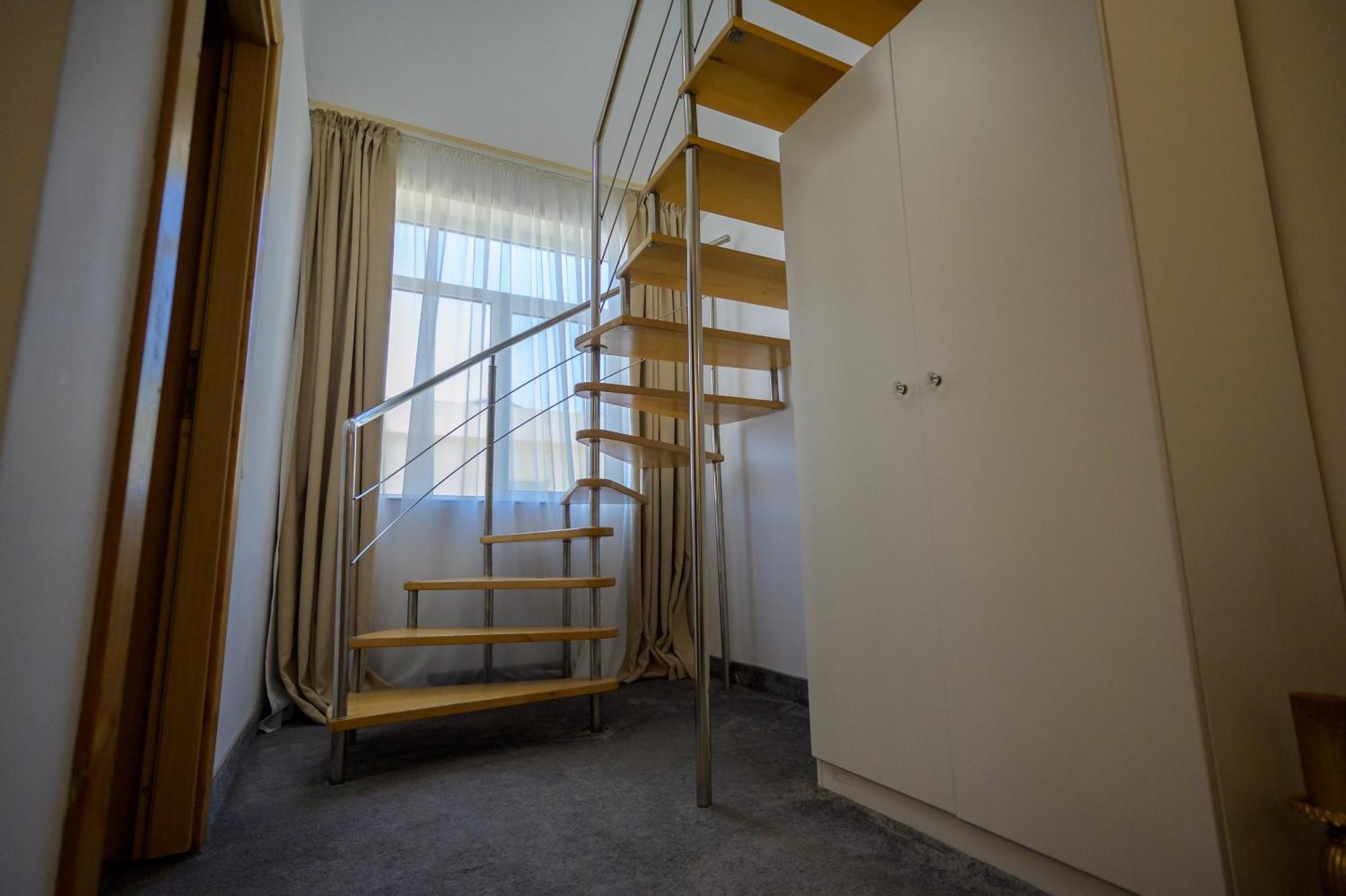 Queen Vera Hotel 3*