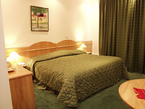 Hotel Queen Vera Mamaia