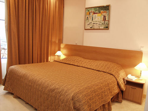 Hotel Queen Vera